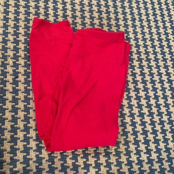 Athleta Pants - Athleta pink crop leggings size small. EUC.